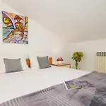 Silvana 74 شقة بولا