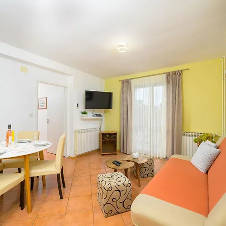 Apartment Silvana 74