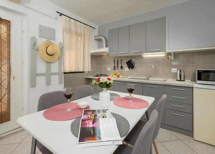 Silvana 74 아파트 *