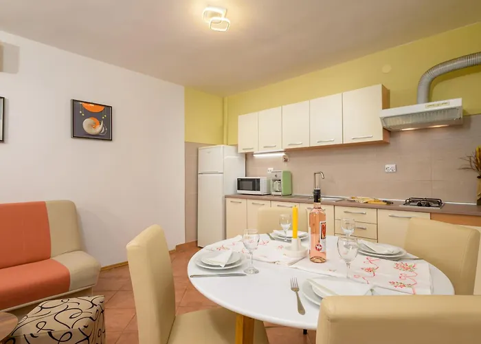 Silvana 74 아파트 풀라