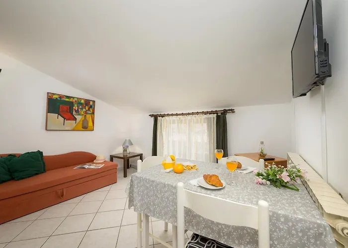 아파트 Silvana 74 *