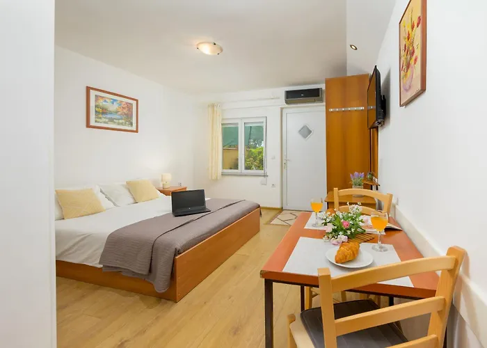 Silvana 74 아파트 *