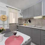 Silvana 74 Πούλα