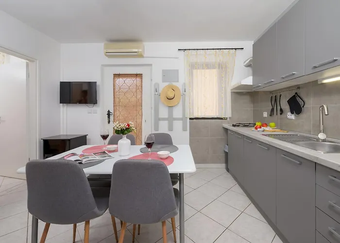 Apartment Silvana 74 *