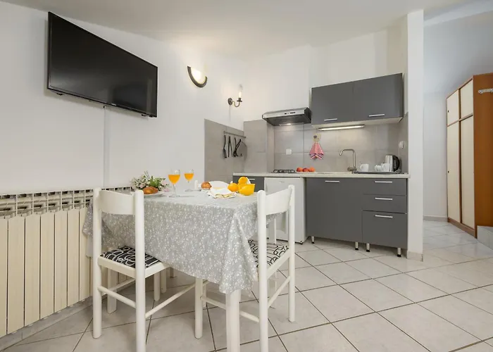 Silvana 74 * Pula